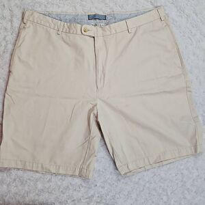 Peter Millar Golf Khaki Shorts Size 40